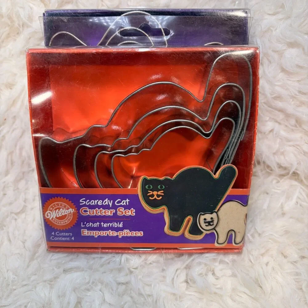 Vintage Wilton Halloween Cookie Cutter Set Scaredy Cat & Ghost Nesting Metal NIP